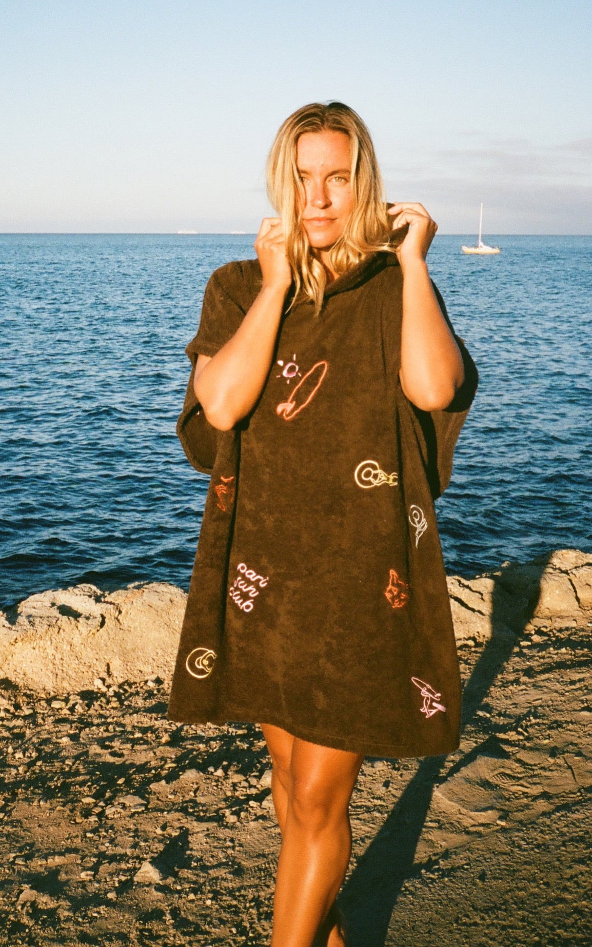 BROWN APRÈS SURF POWEL