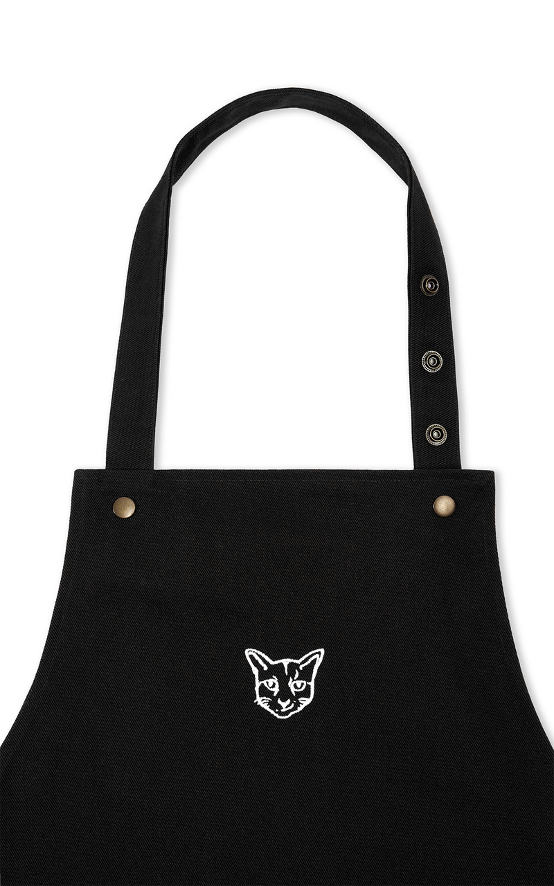 BLACK CAT APRON