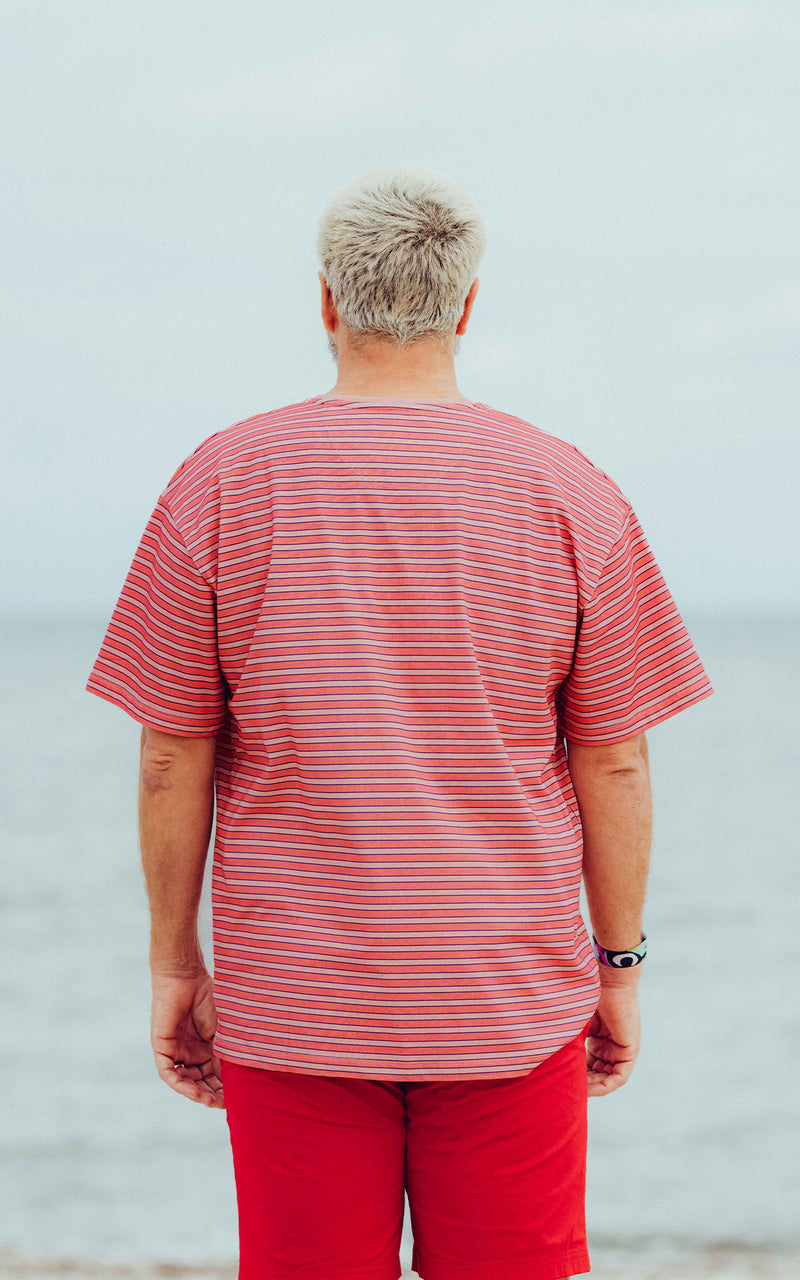 RED STRIPED BEACH CLUB T-SHIRT